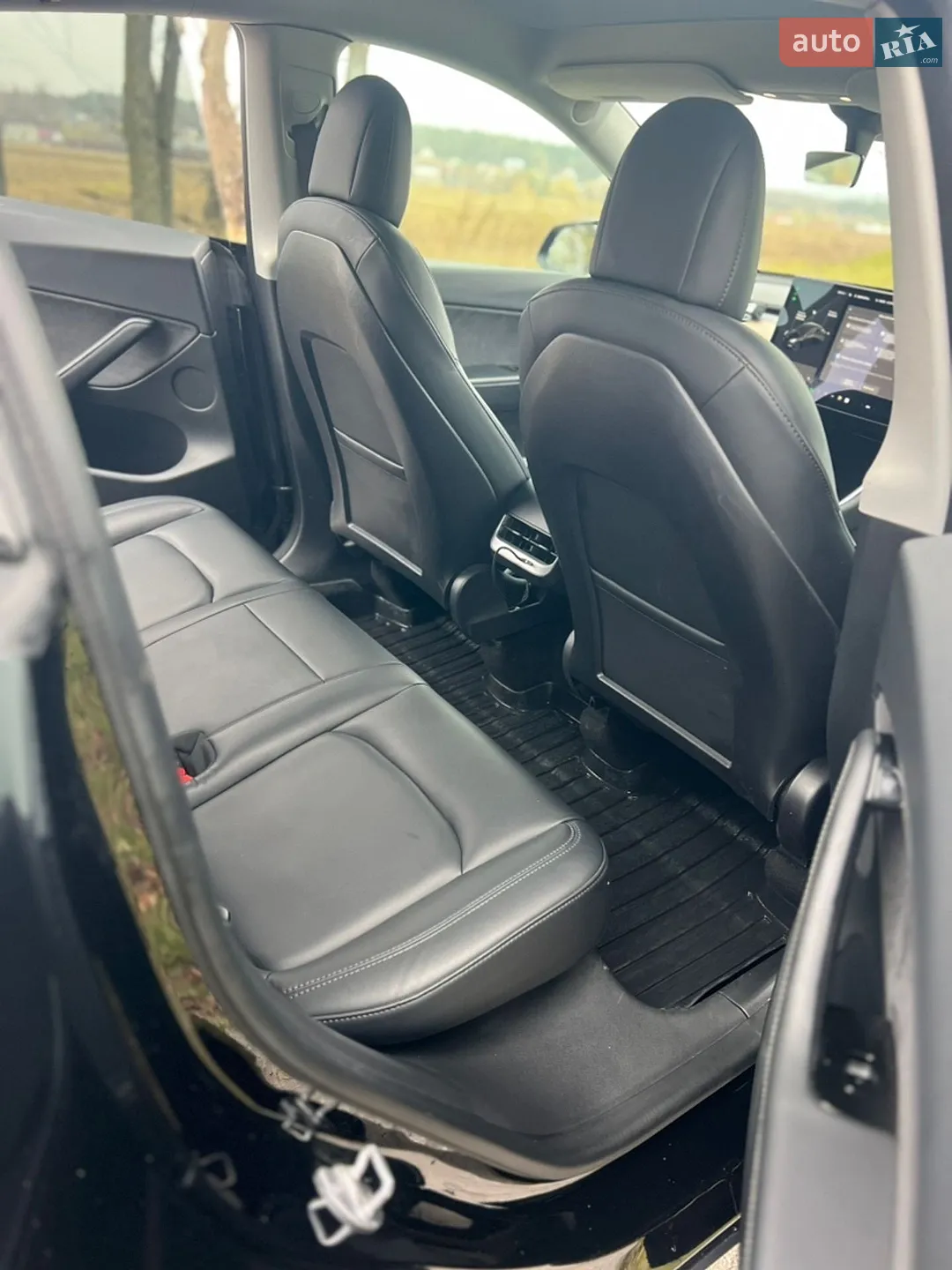 2021 Tesla Model Y - мініатюра 10