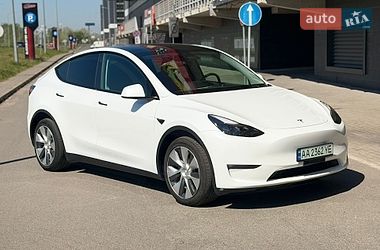 Внедорожник / Кроссовер Tesla Model Y 2023 в Киеве
