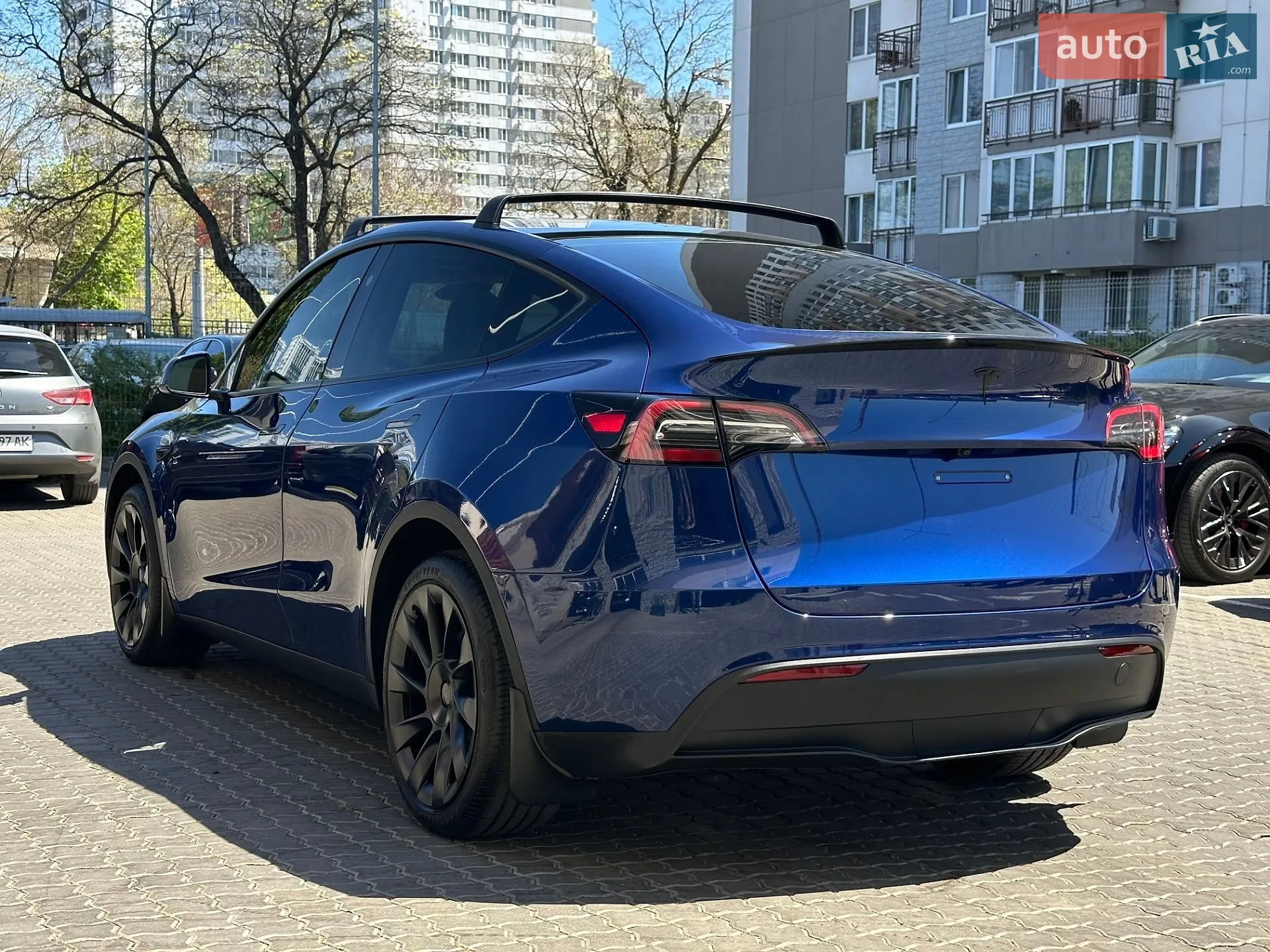 2024 Tesla Model Y - мініатюра 8