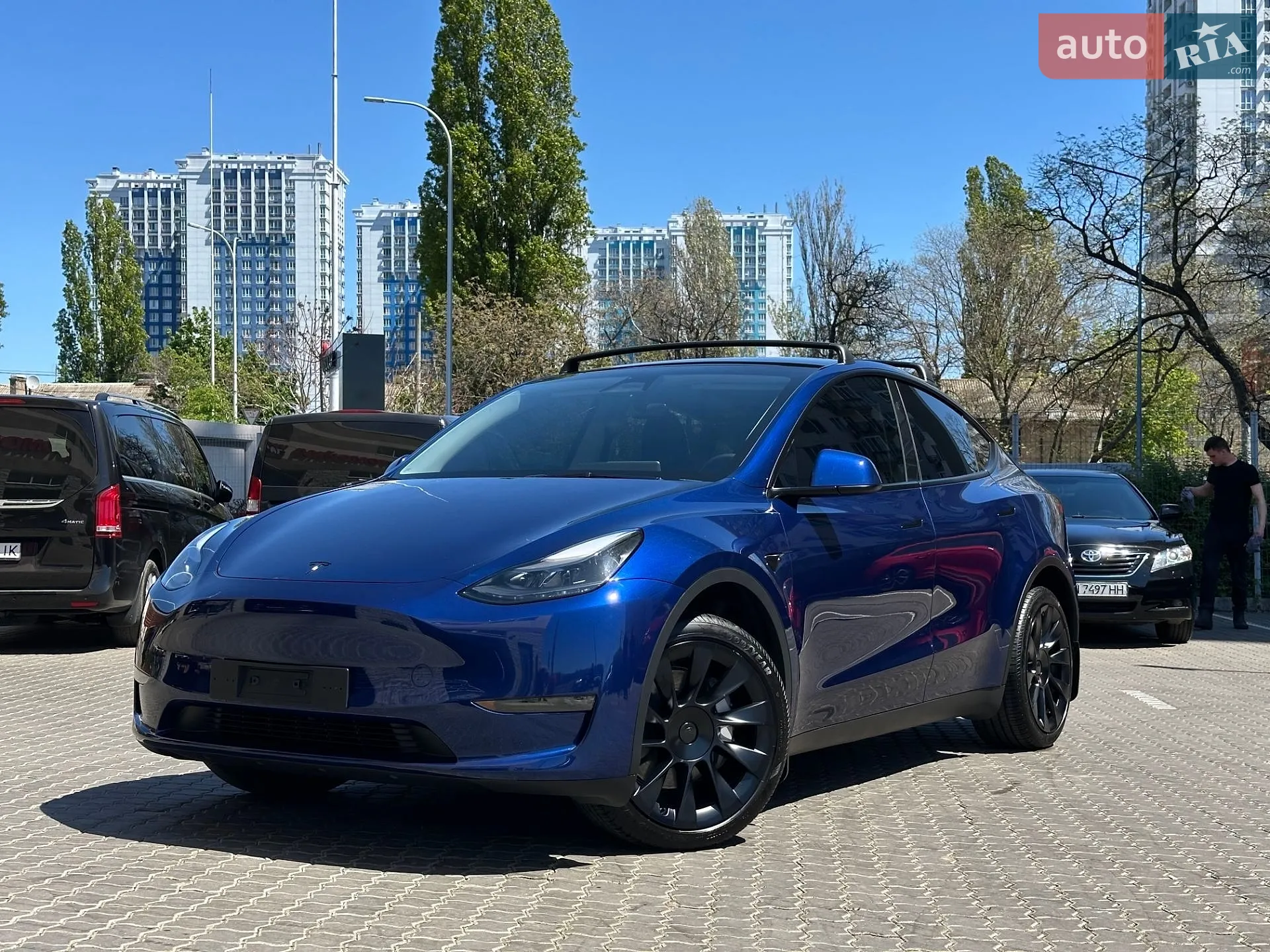 2024 Tesla Model Y - мініатюра 9