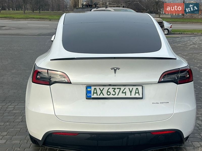 Внедорожник / Кроссовер Tesla Model Y 2023 в Харькове