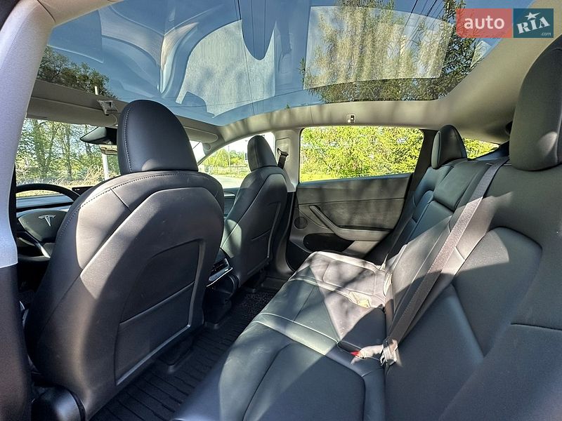 Внедорожник / Кроссовер Tesla Model Y 2024 в Виннице