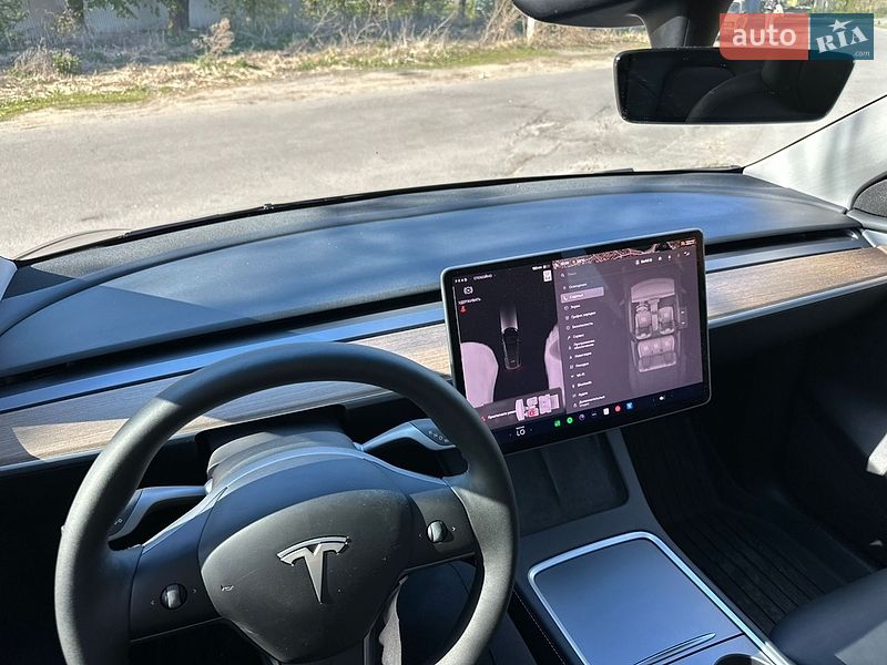 Внедорожник / Кроссовер Tesla Model Y 2024 в Виннице
