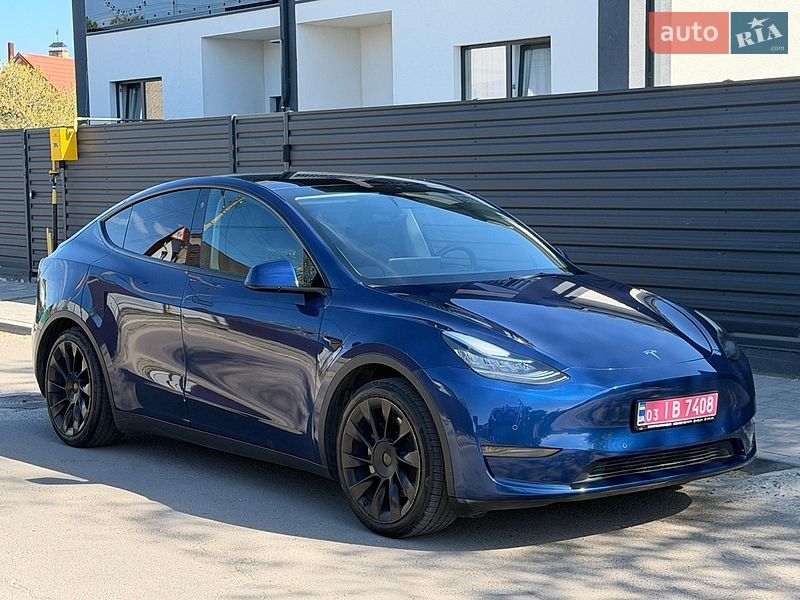 Внедорожник / Кроссовер Tesla Model Y 2023 в Владимире