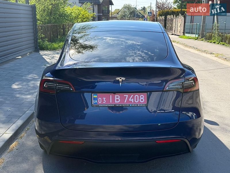 Внедорожник / Кроссовер Tesla Model Y 2023 в Владимире