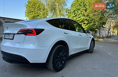 Внедорожник / Кроссовер Tesla Model Y 2024 в Киеве