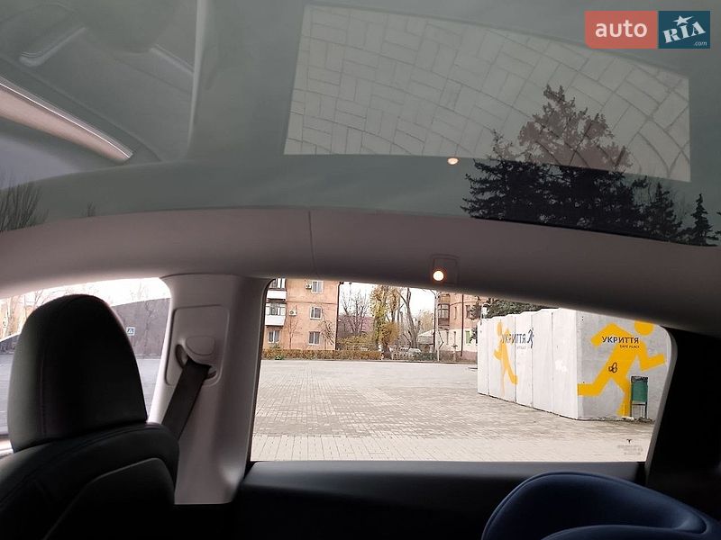 Внедорожник / Кроссовер Tesla Model Y 2023 в Днепре