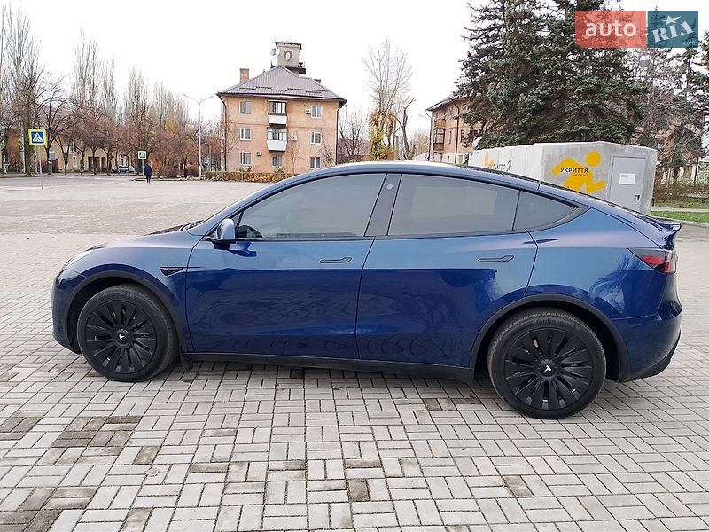 Внедорожник / Кроссовер Tesla Model Y 2023 в Днепре
