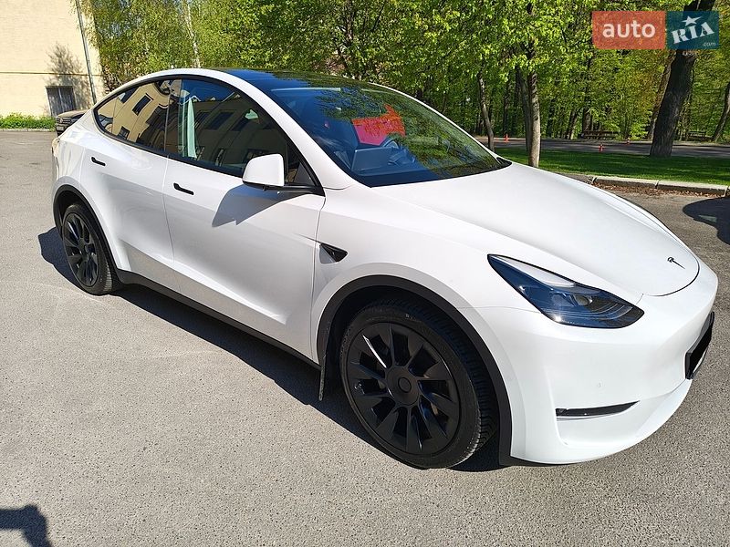 Внедорожник / Кроссовер Tesla Model Y 2022 в Киеве