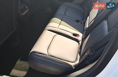 Внедорожник / Кроссовер Tesla Model Y 2022 в Киеве