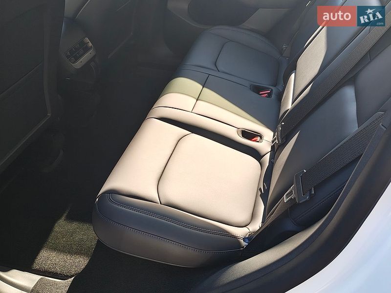 Внедорожник / Кроссовер Tesla Model Y 2022 в Киеве