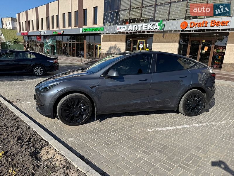 Внедорожник / Кроссовер Tesla Model Y 2023 в Виннице