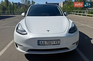 Внедорожник / Кроссовер Tesla Model Y 2023 в Киеве