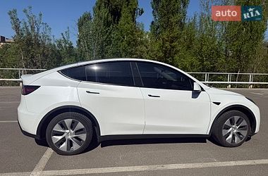 Внедорожник / Кроссовер Tesla Model Y 2023 в Киеве