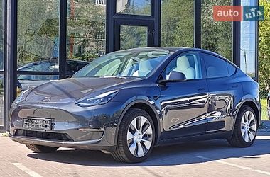 Внедорожник / Кроссовер Tesla Model Y 2024 в Львове