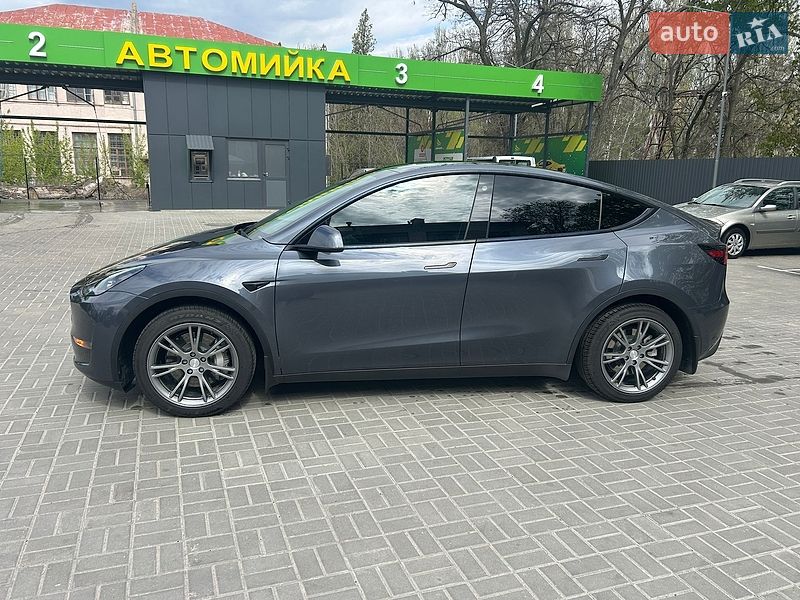 Внедорожник / Кроссовер Tesla Model Y 2022 в Новомосковске