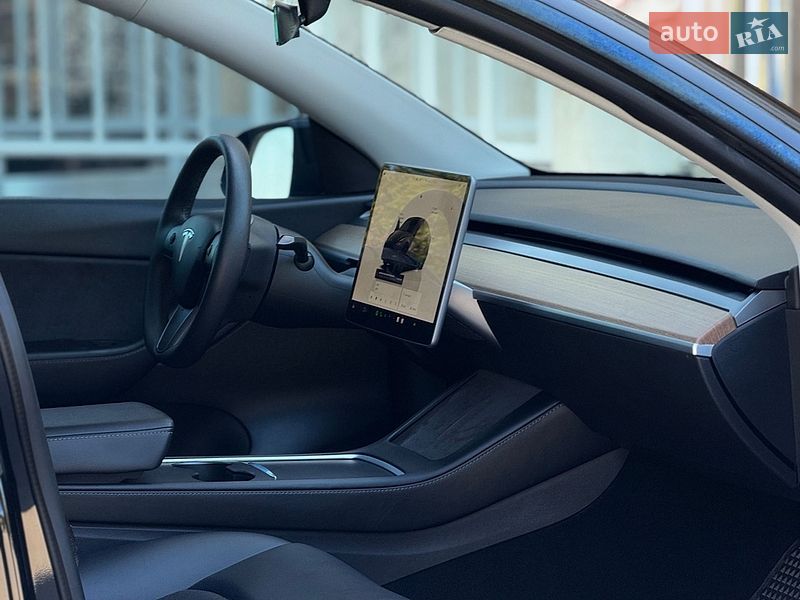 Внедорожник / Кроссовер Tesla Model Y 2022 в Тернополе