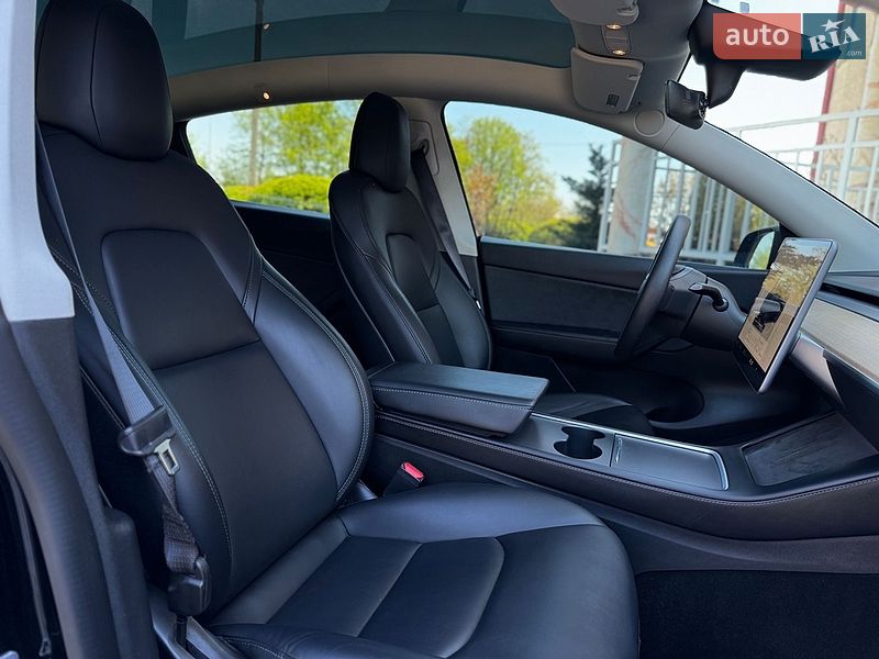 Внедорожник / Кроссовер Tesla Model Y 2022 в Тернополе