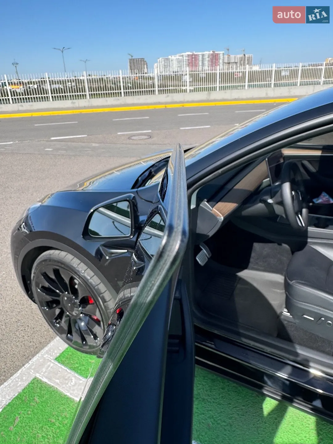 2023 Tesla Model Y - мініатюра 104