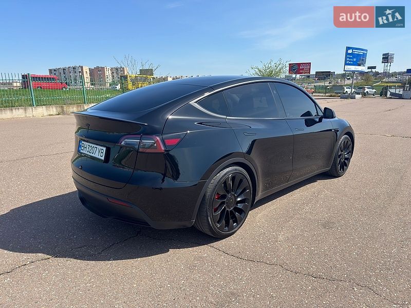 Внедорожник / Кроссовер Tesla Model Y 2023 в Одессе