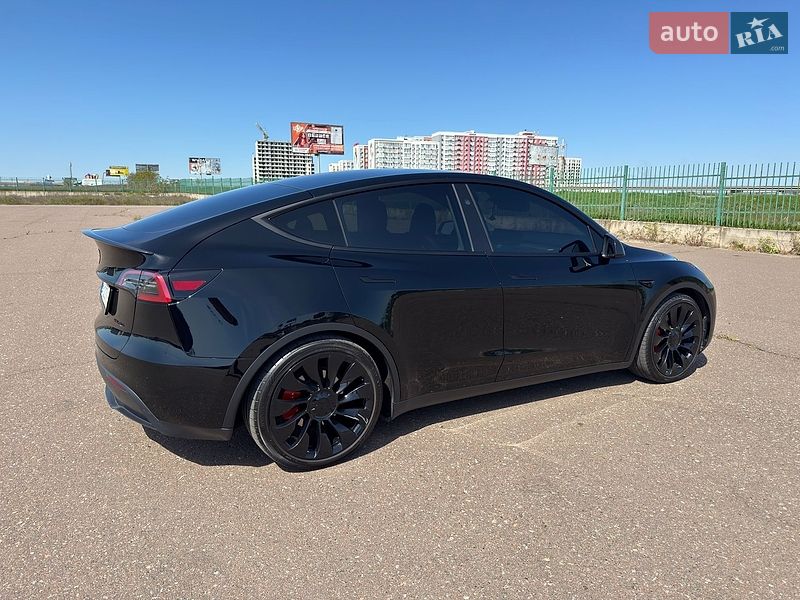 Внедорожник / Кроссовер Tesla Model Y 2023 в Одессе
