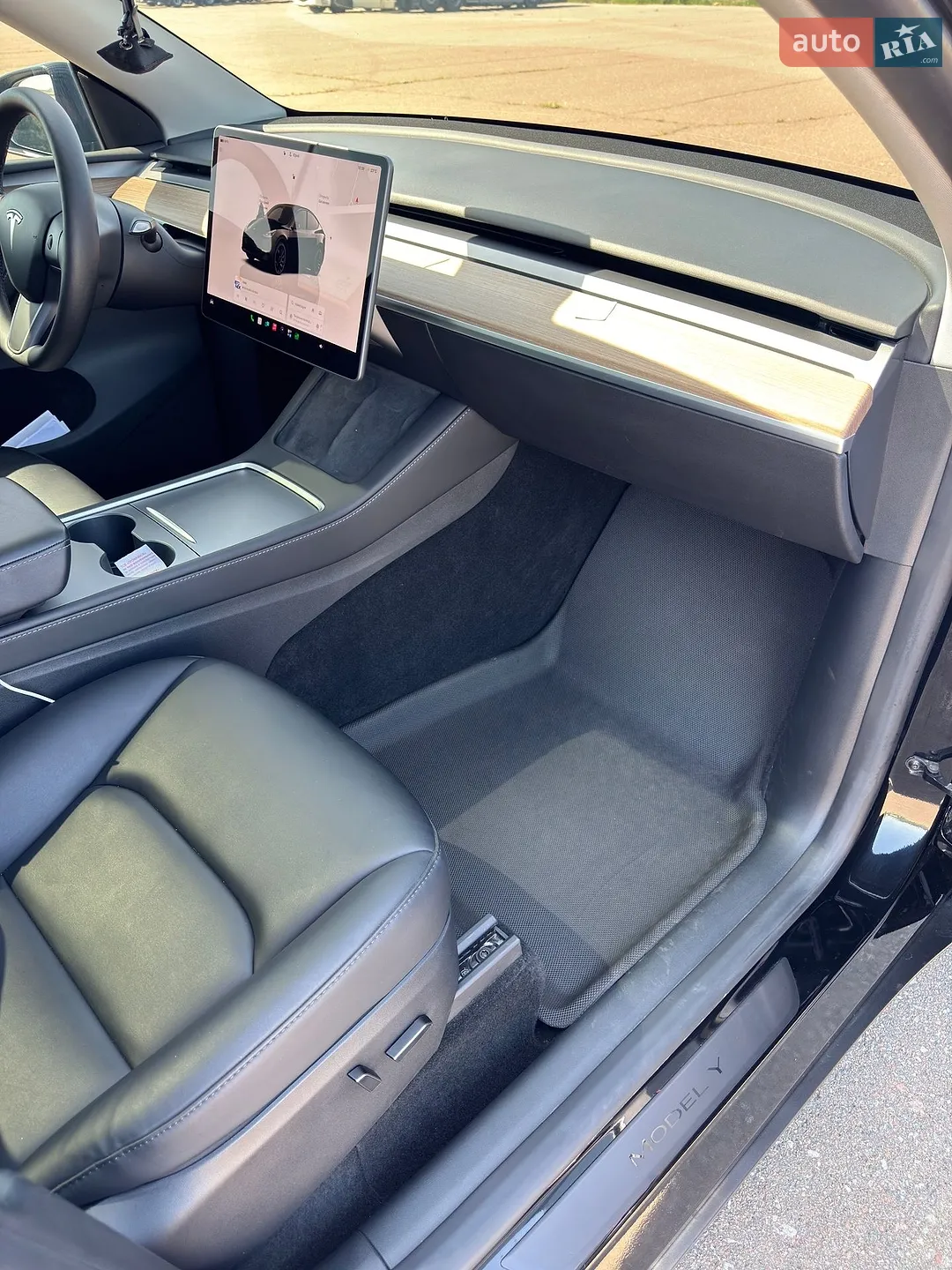 2023 Tesla Model Y - мініатюра 127