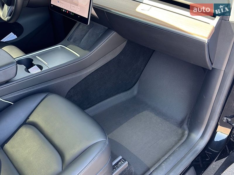 Внедорожник / Кроссовер Tesla Model Y 2023 в Одессе