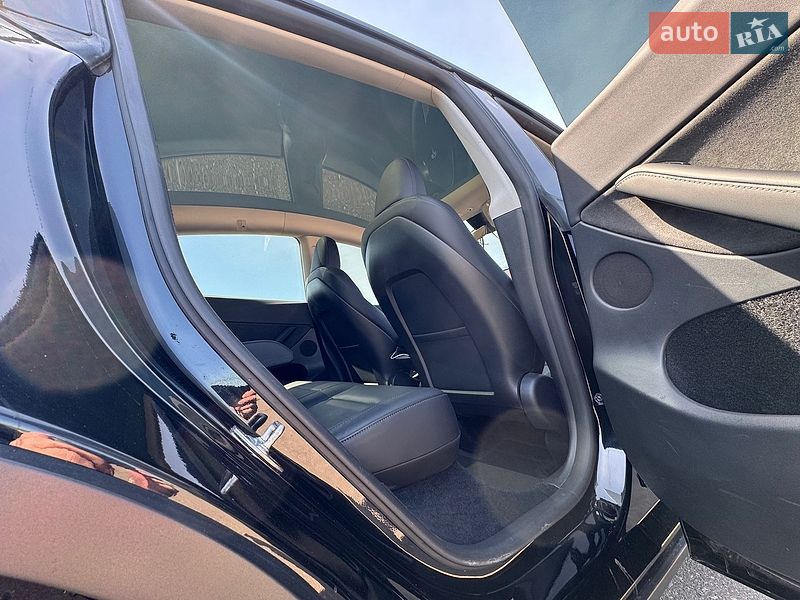 Внедорожник / Кроссовер Tesla Model Y 2023 в Одессе