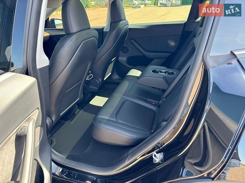 Внедорожник / Кроссовер Tesla Model Y 2023 в Одессе