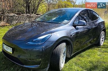 Внедорожник / Кроссовер Tesla Model Y 2024 в Львове