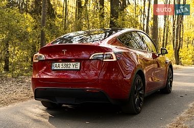 Внедорожник / Кроссовер Tesla Model Y 2021 в Киеве