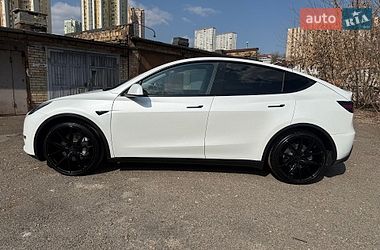 Внедорожник / Кроссовер Tesla Model Y 2021 в Киеве