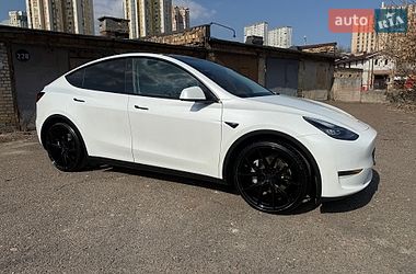 Внедорожник / Кроссовер Tesla Model Y 2021 в Киеве