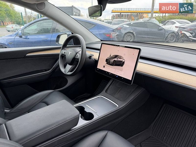 Внедорожник / Кроссовер Tesla Model Y 2022 в Луцке