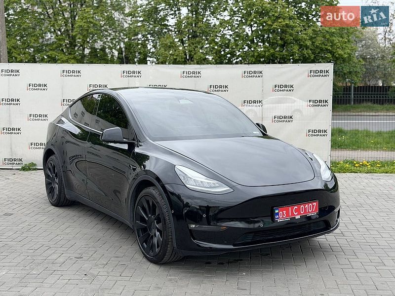 Tesla Model Y 2022