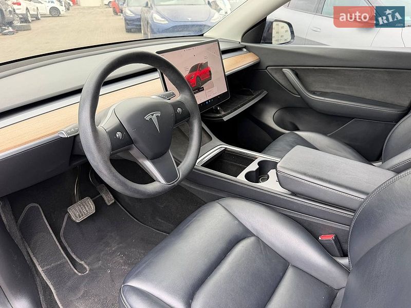 Внедорожник / Кроссовер Tesla Model Y 2022 в Луцке