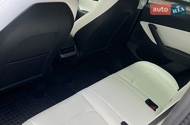 Внедорожник / Кроссовер Tesla Model Y 2021 в Харькове