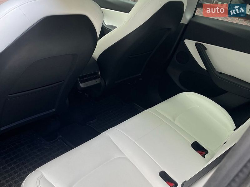 Внедорожник / Кроссовер Tesla Model Y 2021 в Харькове