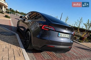 Внедорожник / Кроссовер Tesla Model Y 2024 в Киеве