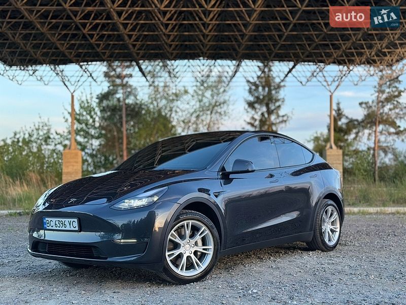 Tesla Model Y 2024 Tesla Model Y 2024