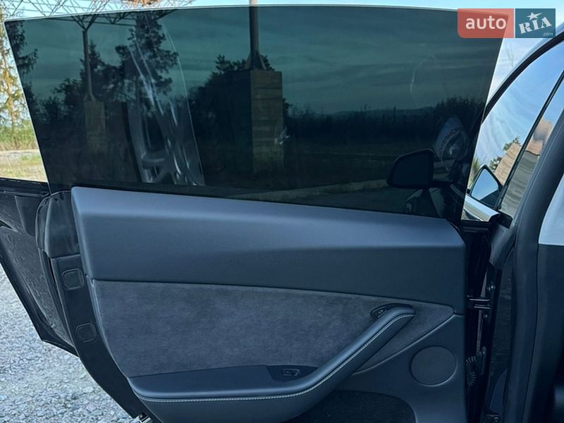 Внедорожник / Кроссовер Tesla Model Y 2024 в Самборе