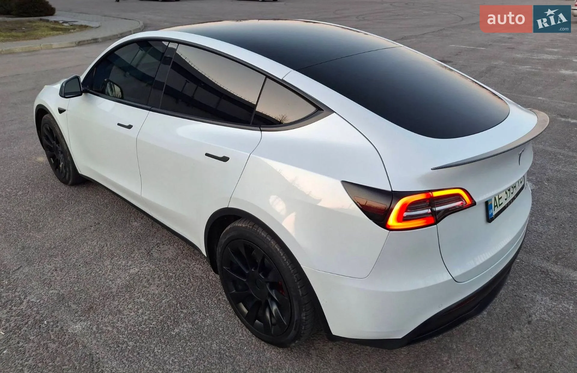 2021 Tesla Model Y - мініатюра 5
