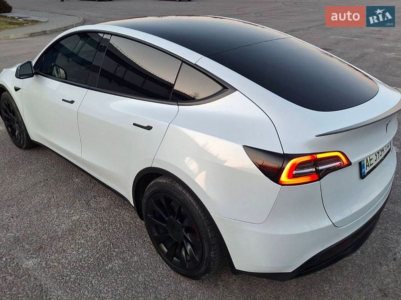 Внедорожник / Кроссовер Tesla Model Y 2021 в Днепре