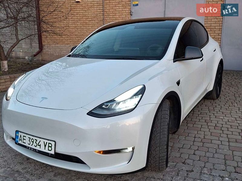 Внедорожник / Кроссовер Tesla Model Y 2021 в Днепре