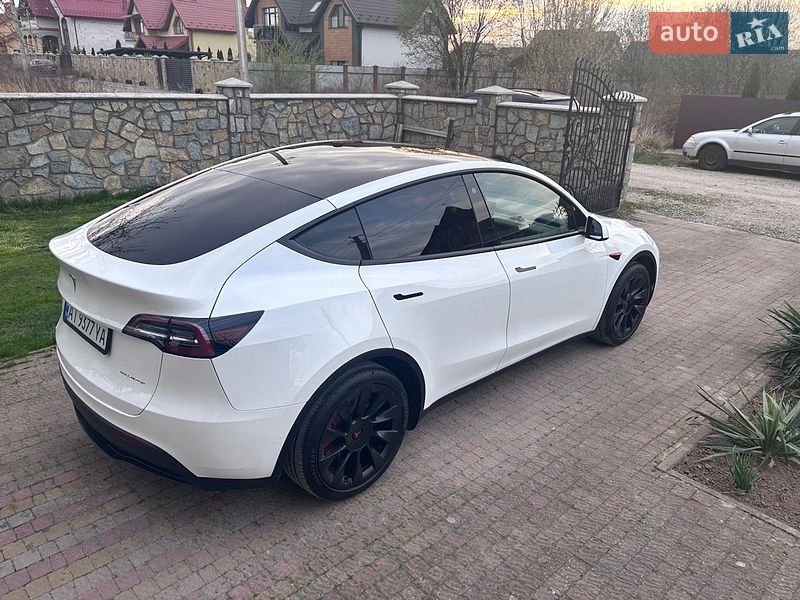 Внедорожник / Кроссовер Tesla Model Y 2021 в Ивано-Франковске
