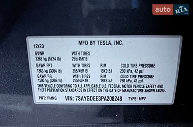 Внедорожник / Кроссовер Tesla Model Y 2024 в Киеве