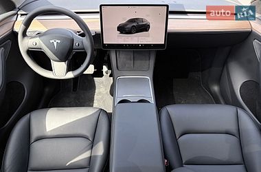 Внедорожник / Кроссовер Tesla Model Y 2024 в Киеве