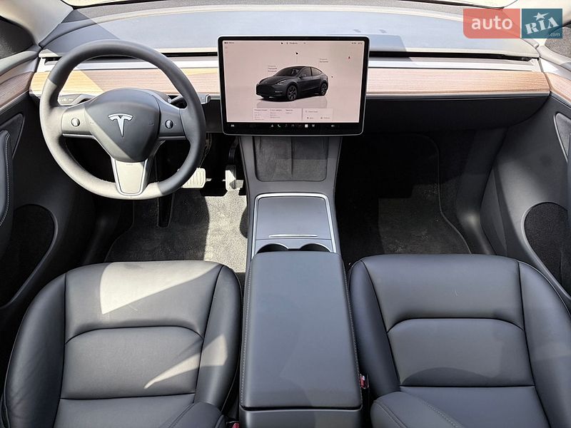 Внедорожник / Кроссовер Tesla Model Y 2024 в Киеве