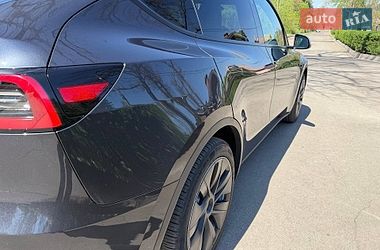 Позашляховик / Кросовер Tesla Model Y 2024 в Києві