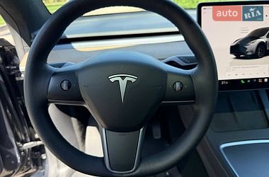 Позашляховик / Кросовер Tesla Model Y 2024 в Києві